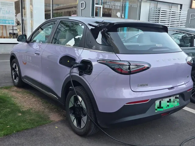Geely Starry Wish — Фото автомобиля 4