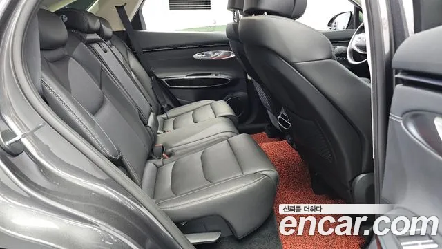 Genesis GV70 — Фото автомобиля 11