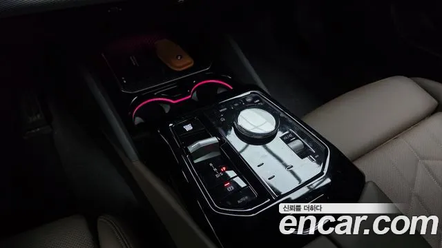BMW 5 Series G60 — Фото автомобиля 9