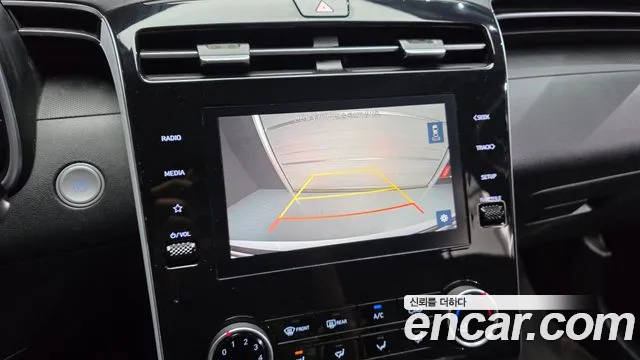 Hyundai Tucson Tucson (NX4) Дизель 2.0 2WD — Фото автомобиля 18