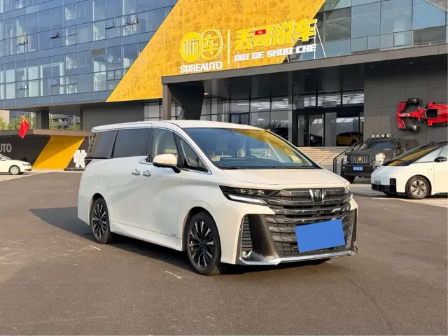 Фотография автомобиля — Toyota Vellfire