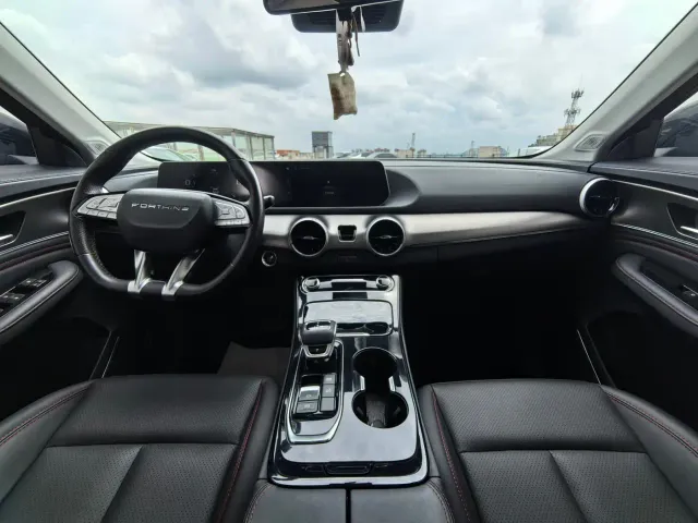 Forthing T5 Evo — Фото автомобиля 9