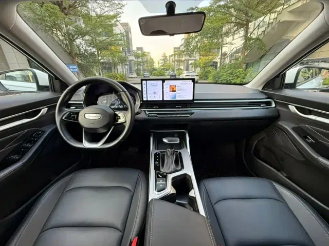 Geely Emgrand L 2022 1.4T CVT Flagship — Фото автомобиля 4