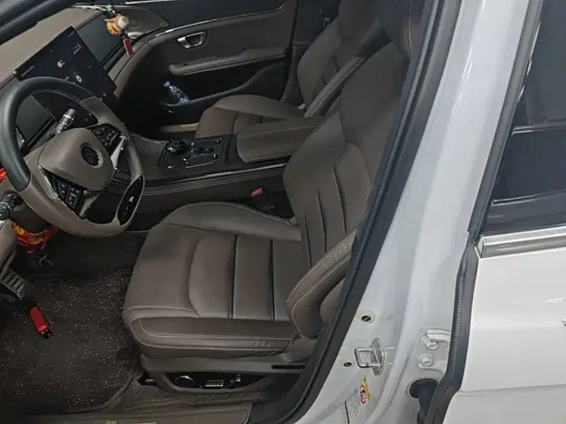 BYD Han — Фото автомобиля 14