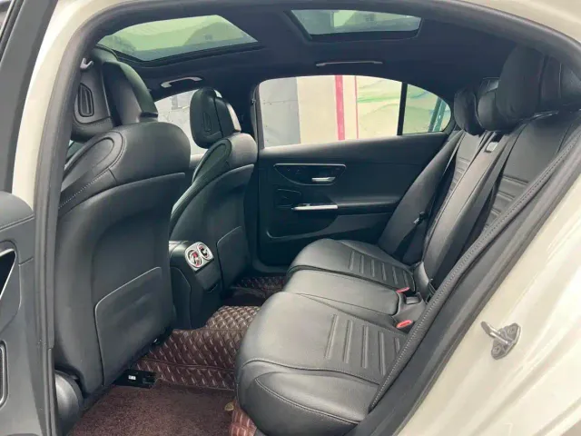 Mercedes-Benz C-Class — Фото автомобиля 6