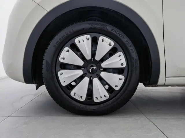Wuling Bingo — Фото автомобиля 17
