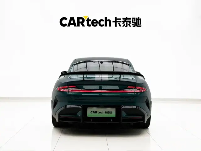 Xiaomi SU7 Ultra — Фото автомобиля 24