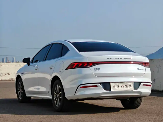 BYD Qin PLUS — Фото автомобиля 9