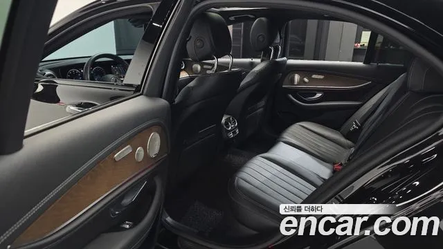 Mercedes-Benz E-Class W213 — Фото автомобиля 16