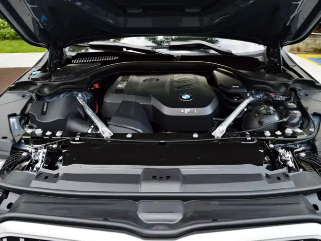 BMW 5 Series — Фото автомобиля 6