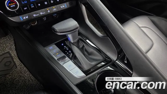 Hyundai AVANTE Avante (CN7) — Фото автомобиля 9