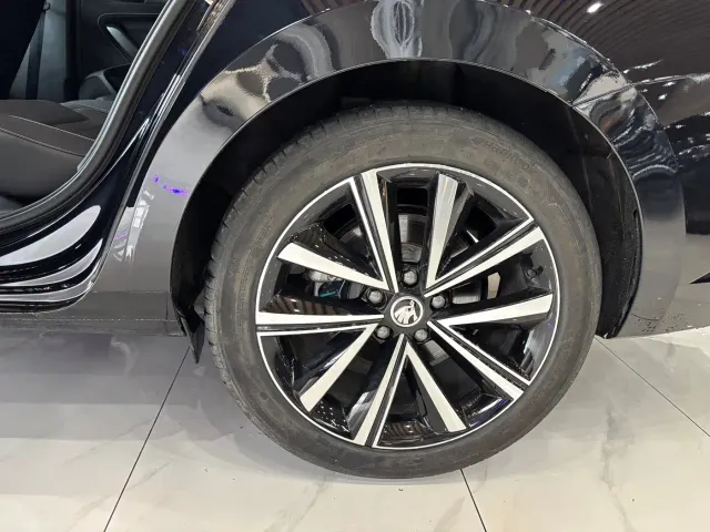 Skoda Superb — Фото автомобиля 21