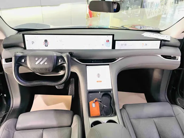 IM Motors LS6 — Фото автомобиля 16