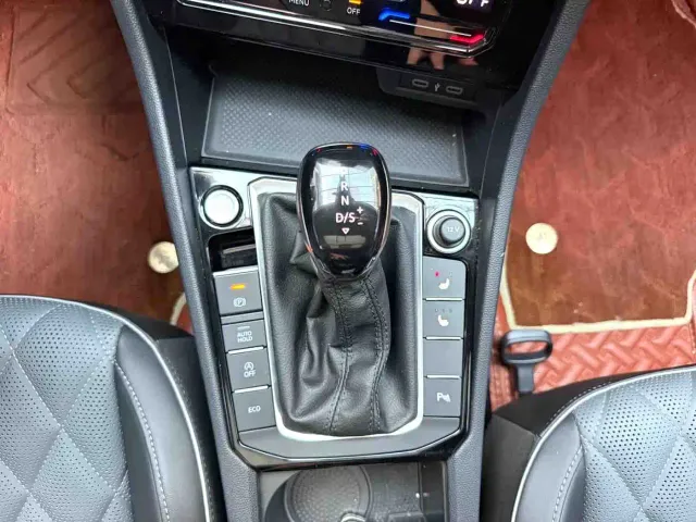 Volkswagen Sagitar — Фото автомобиля 12