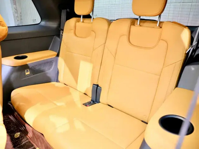 Li Auto ONE — Фото автомобиля 18