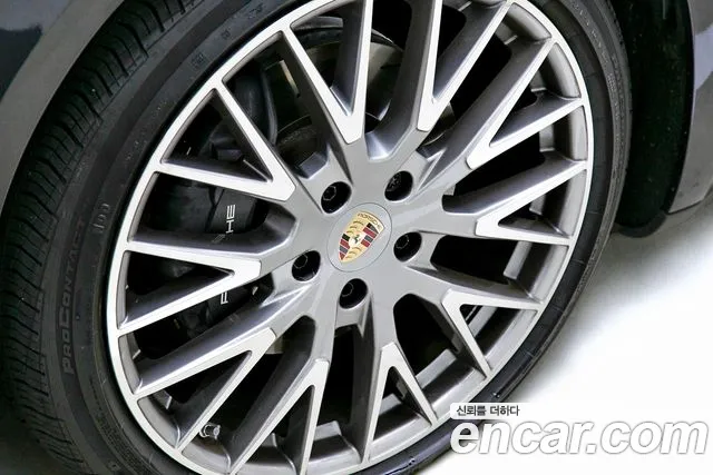 Porsche Panamera Panamera (976) — Фото автомобиля 8