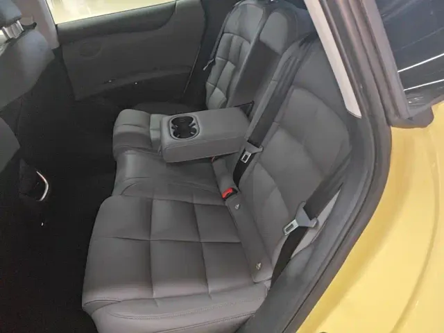 IM Motors L6 — Фото автомобиля 16