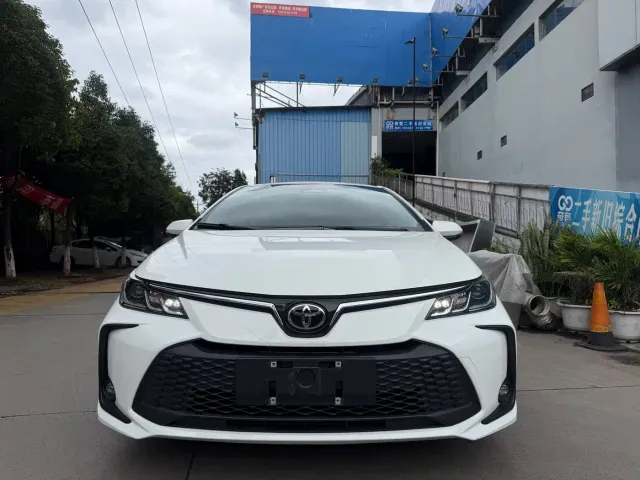 Toyota Corolla — Фото автомобиля 2