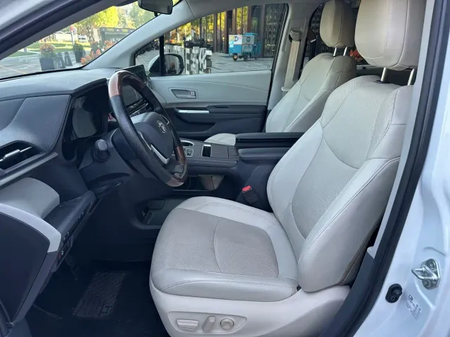 Toyota Granvia — Фото автомобиля 4