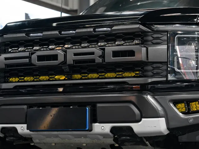 Ford F-150 Raptor — Фото автомобиля 2