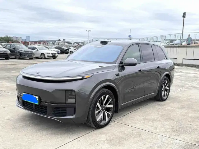 Фотография автомобиля — Li Auto L8