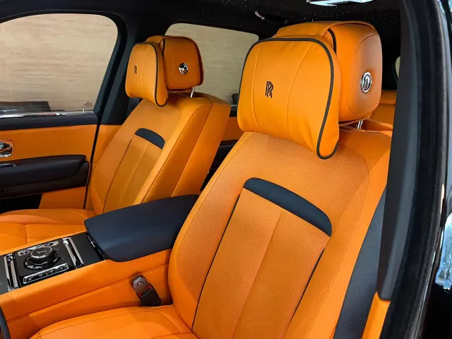 Rolls-Royce Cullinan — Фото автомобиля 13