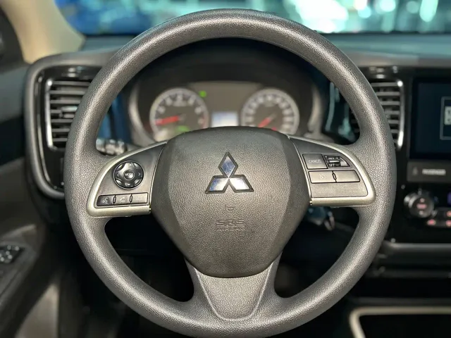 Mitsubishi Outlander — Фото автомобиля 11