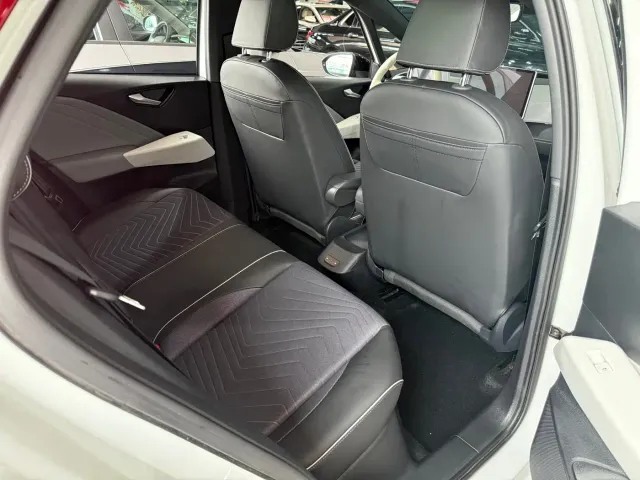 Volkswagen ID.3 — Фото автомобиля 7