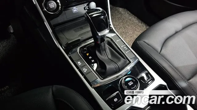 KGM Korando Beautiful — Фото автомобиля 12