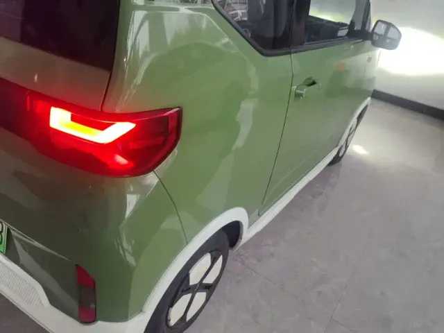 Wuling Hongguang Mini EV — Фото автомобиля 7