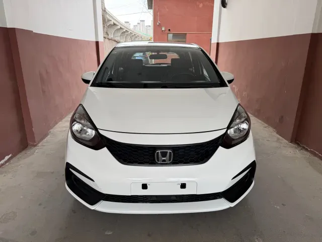 Honda Fit — Фото автомобиля 2