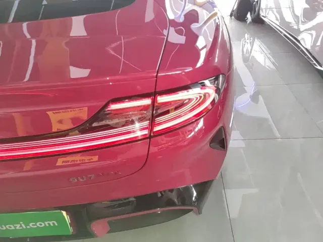 Xiaomi SU7 — Фото автомобиля 7