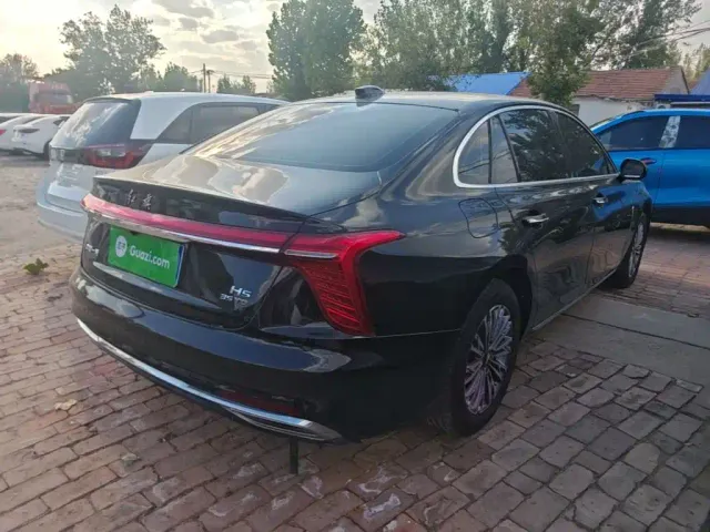 Hongqi H5 — Фото автомобиля 6