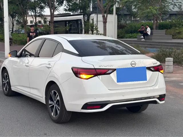 Nissan Sylphy — Фото автомобиля 6