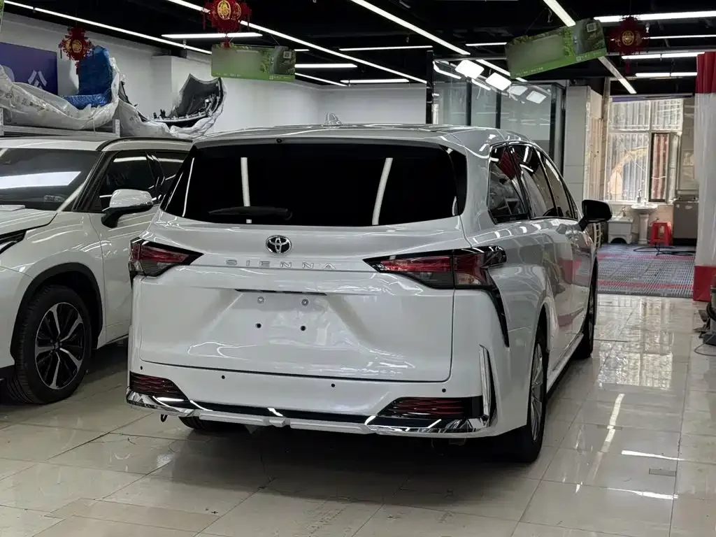 Toyota Toyota Sienna 2024 2.5L Hybrid Comfort Edition — Фото автомобиля 15