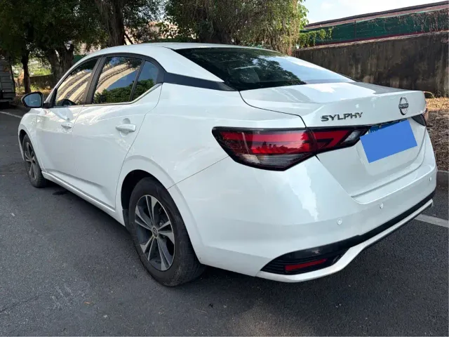 Nissan Sylphy — Фото автомобиля 8