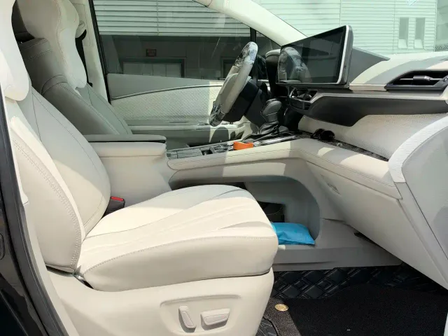 Toyota Sienna — Фото автомобиля 17