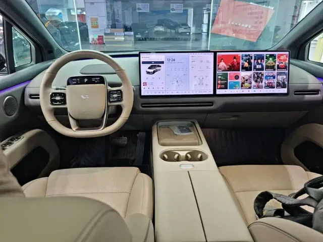 Li Auto i6 — Фото автомобиля 9