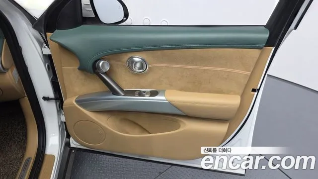 Genesis GV60 — Фото автомобиля 23