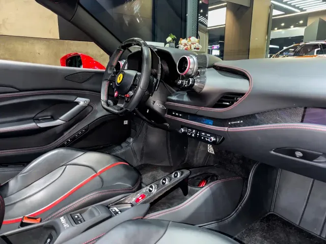 Ferrari F8 — Фото автомобиля 18