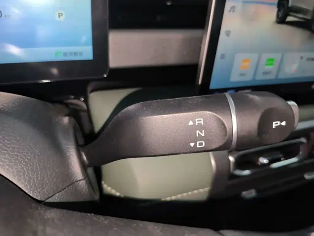 Baojun Yep Plus — Фото автомобиля 13