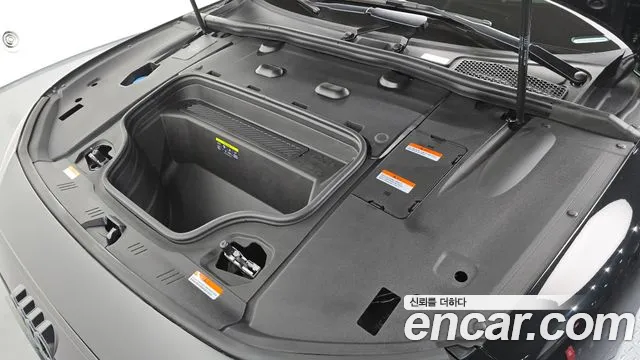 Audi A6 e-tron — Фото автомобиля 9