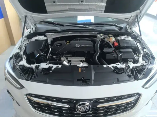 Buick Regal — Фото автомобиля 19
