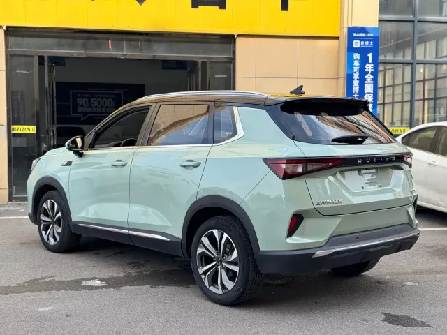 Wuling Asta — Фото автомобиля 10