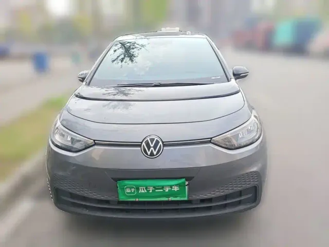 Volkswagen ID.3 — Фото автомобиля 2