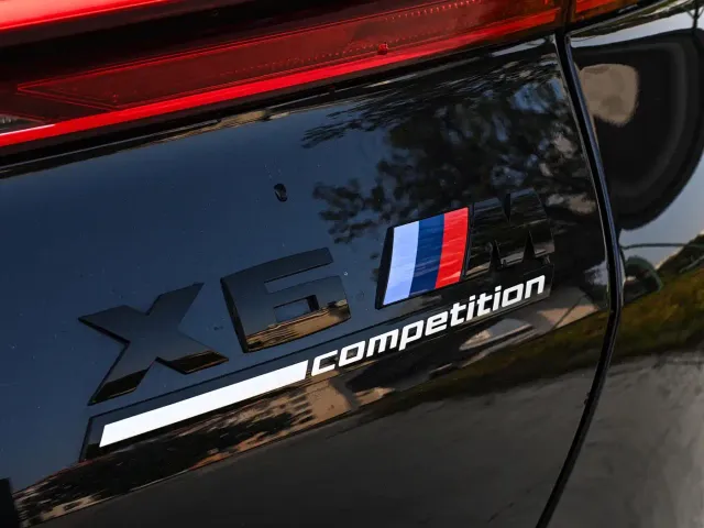 BMW X6 M — Фото автомобиля 21