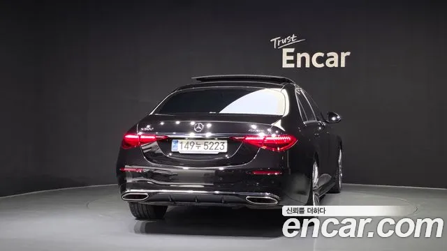 Mercedes-Benz S-Class — Фото автомобиля 3