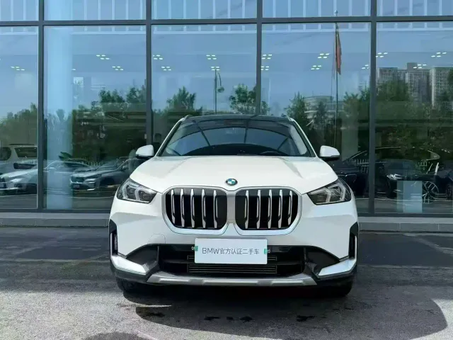 BMW X1 — Фото автомобиля 3