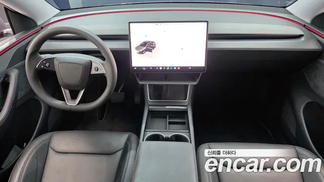 Tesla Model Y — Фото автомобиля 10