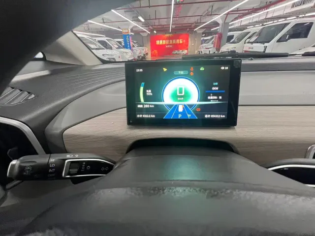Changan Kuayue Kua Yue Xing Guang EV — Фото автомобиля 14